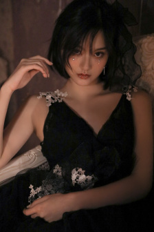 唐三吃小舞两座山